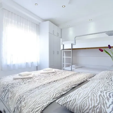 Apartament Modern Black&white Podgorica